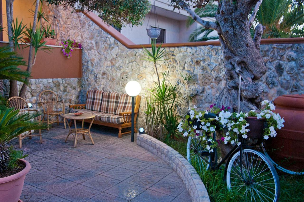 Guesthouse Da Filiberto Melendugno Exterior photo